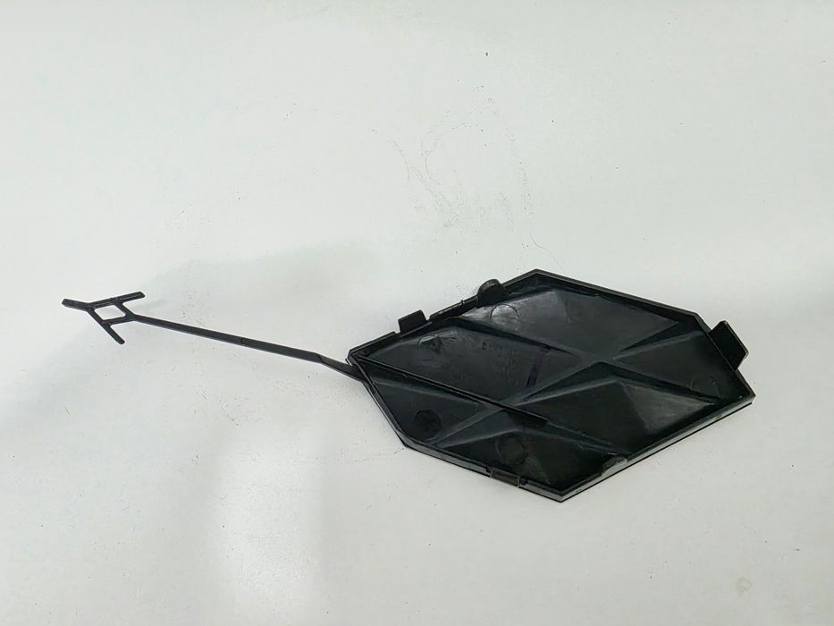 Geely Coolray заглушка бампера