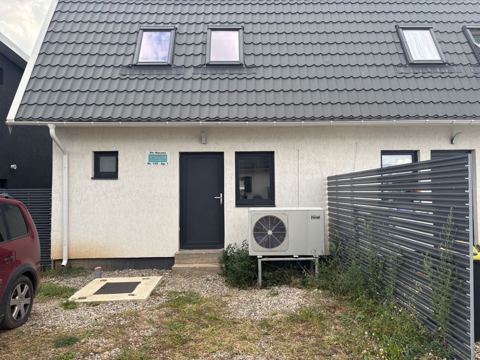 Casa tip dulpex de inchiriat pe termen lung