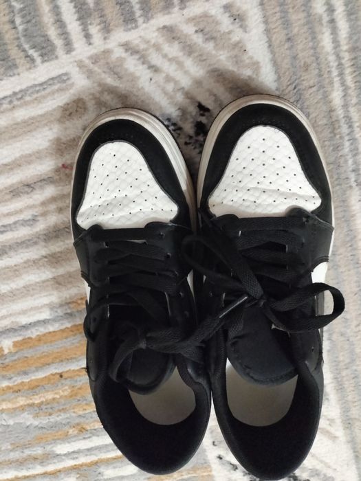 Продам обувь в хорошем состоянии.