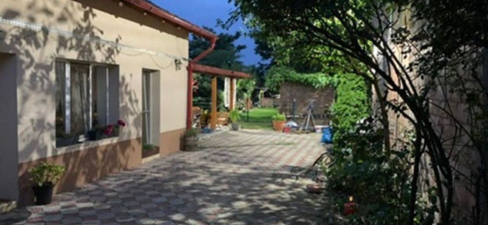 Proprietar vand casă în Fratelia
