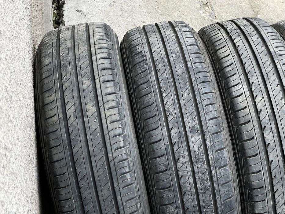 175|60 R15. Комплект шин.