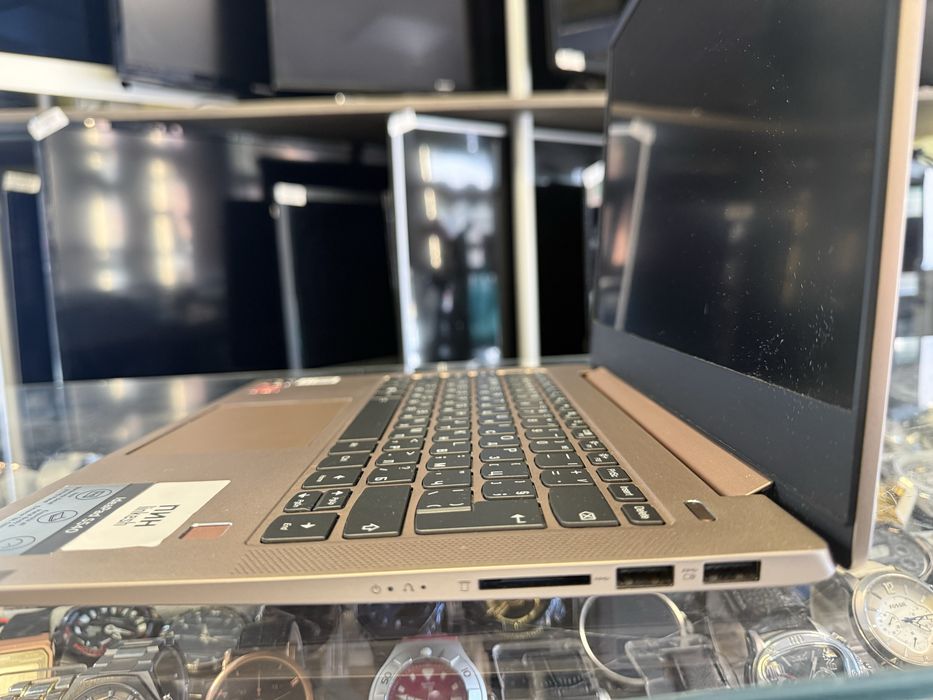 Лаптоп Lenovo IdeaPad S540 - 14API Ryzen 5