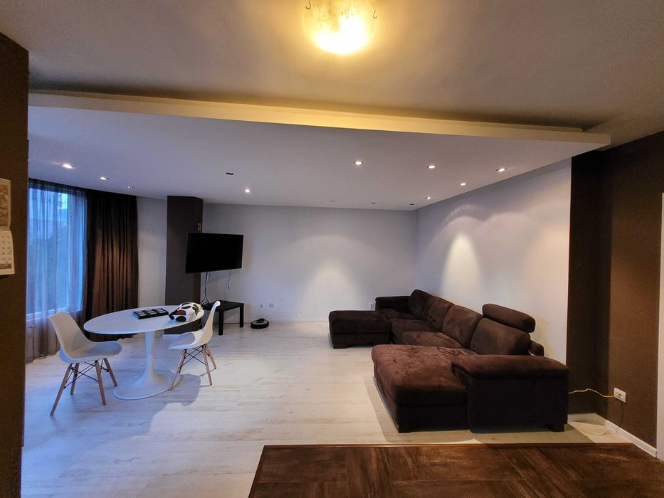 Дава се под наем Тристаен апартамент в София, Бъкстон - 100 кв.м за 800 € - Снимка #2