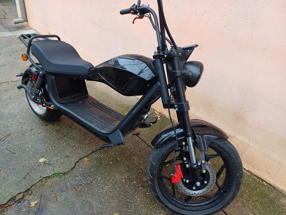 De vânzare-Scuter electric-În stare foarte bună