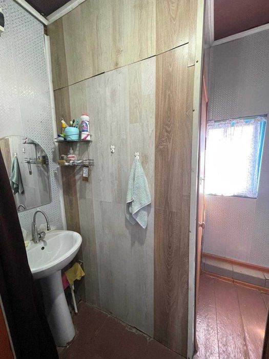 продам 4 комнатный дом