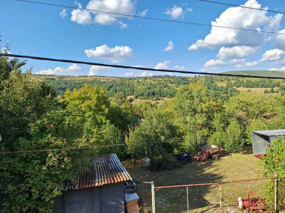 Продава къща с гледка само на 11 км от Габрово