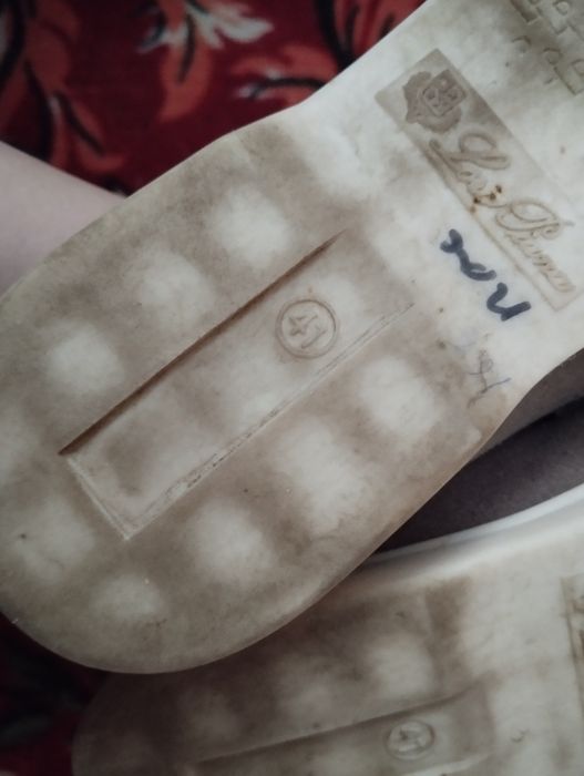 Продам б/у одевали 1 раз