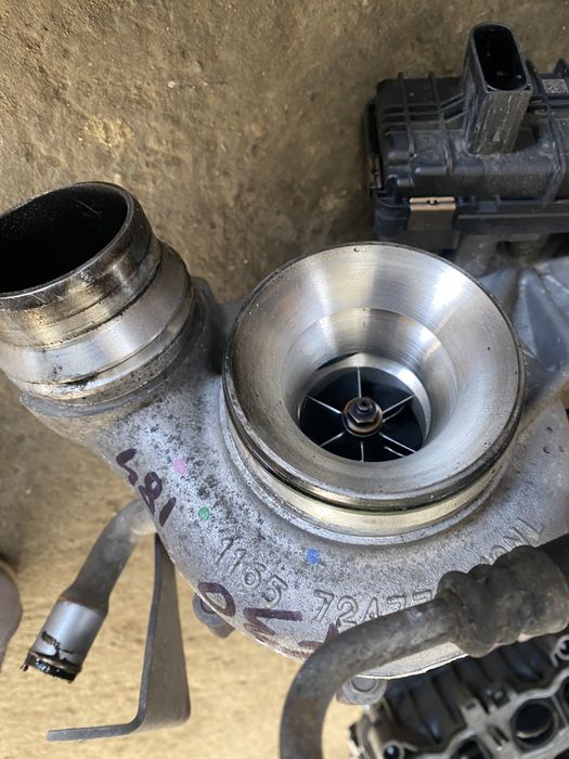 Fulie vibrochen , ac,turbina  răcitor gaze n47 f10 f30 2.0 diesel