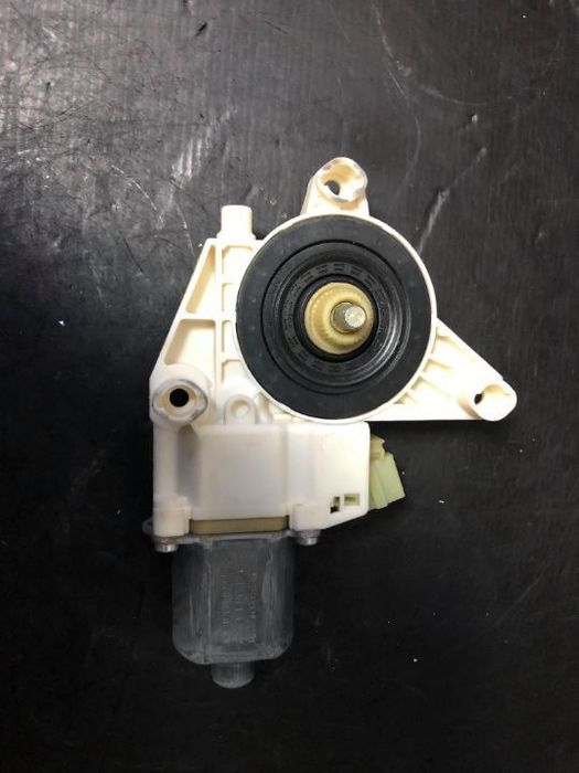 motoras macara dreapta spate mercedes c-class w204 e-class  w212