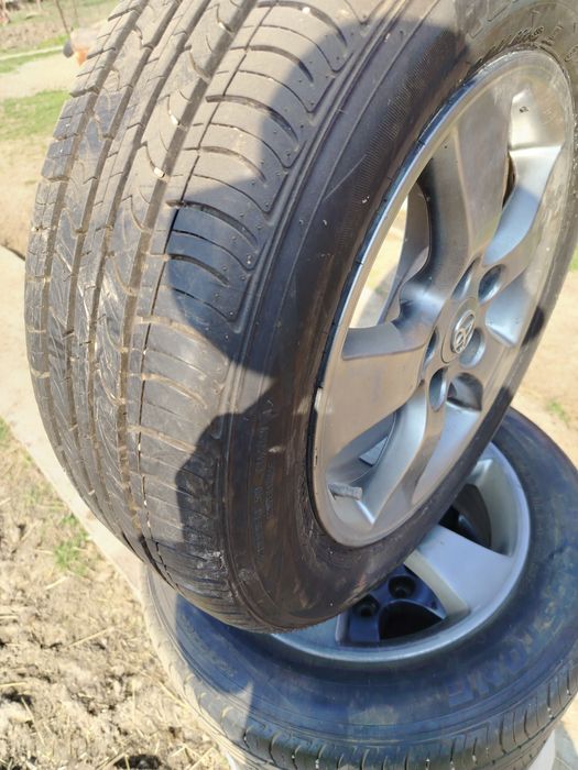 Шина toyota camry