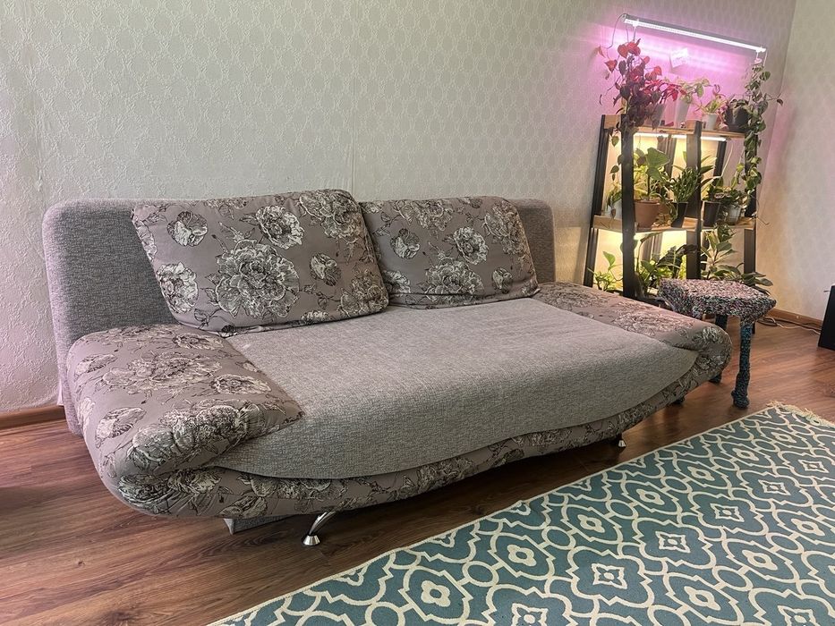 Диван 210см, самовывоз