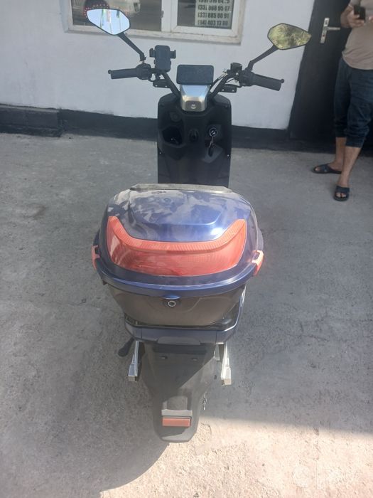 Sroʻchni sotiladi elektir skuter