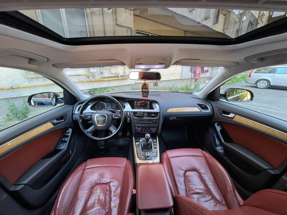 Vand Audi A4 b8, propietar de 5 ani