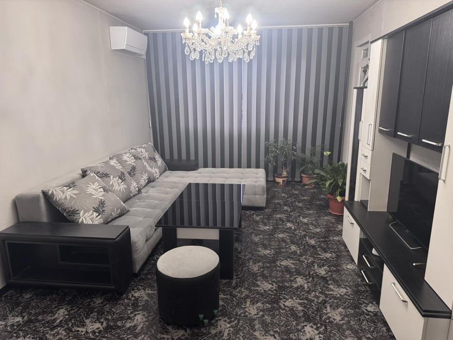 Продава се Тристаен апартамент в Казанлък - 93 кв.м за 987 €/кв.м - Снимка #2