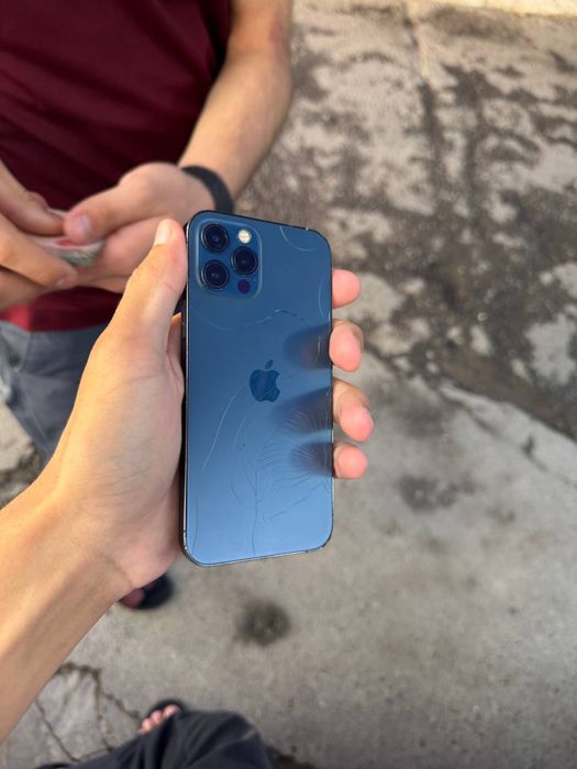 Iphone 12 pro.