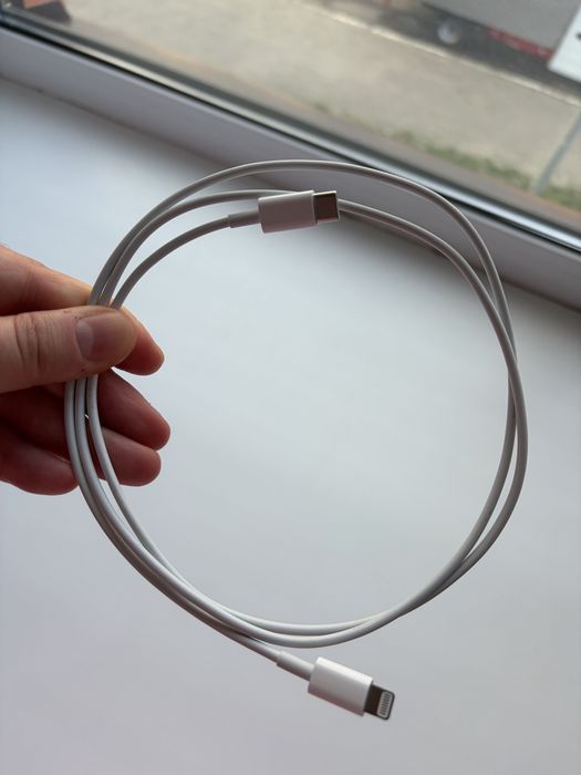 Оригинальный кабель Apple Lightning
