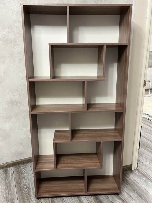 Продам стеллаж в хорошем состоянии