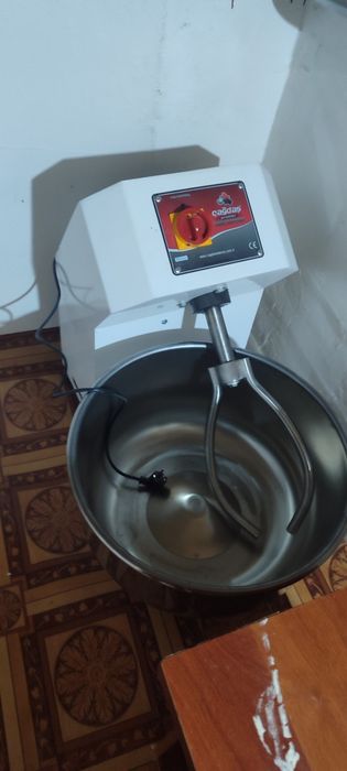 25 кг мишалка  туркияники ва бухонка нон колиплар сотилади