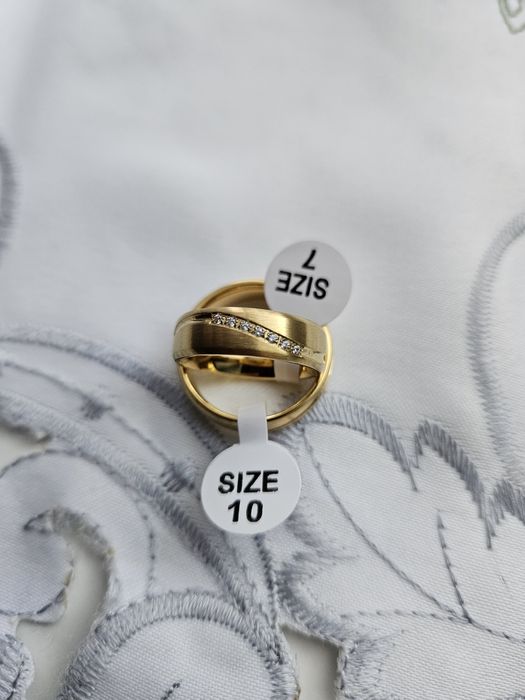 Verighete placate cu aur