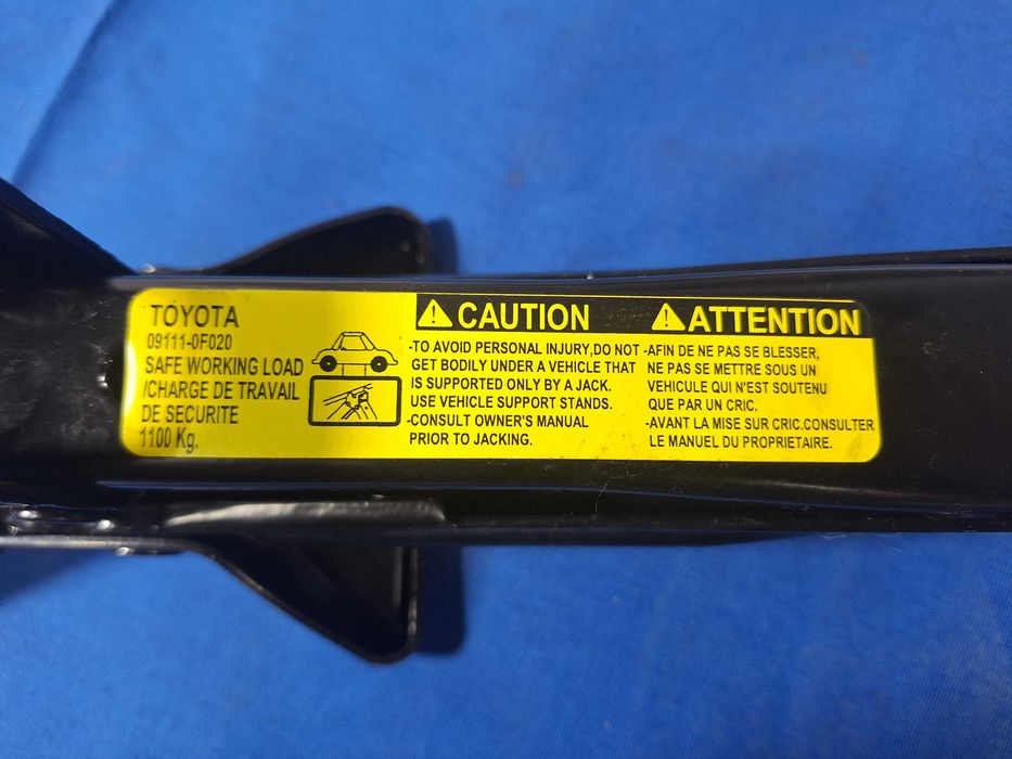 CRIC Auto - OEM Toyota Corolla - Avensis - Prius - NOU