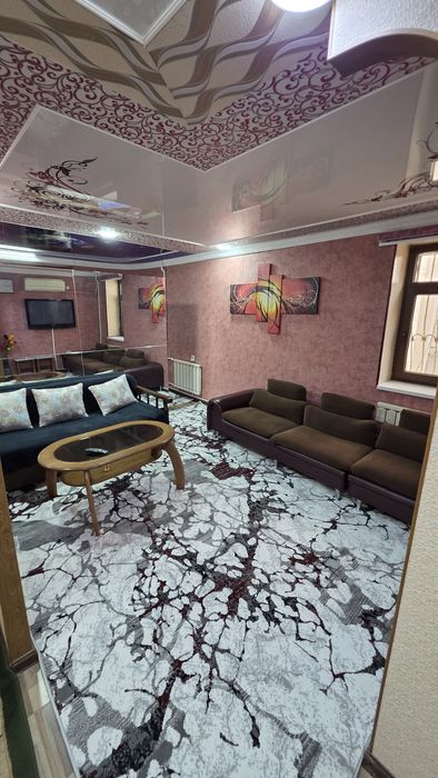 9 bozor oldida studio qilingan 1 xona