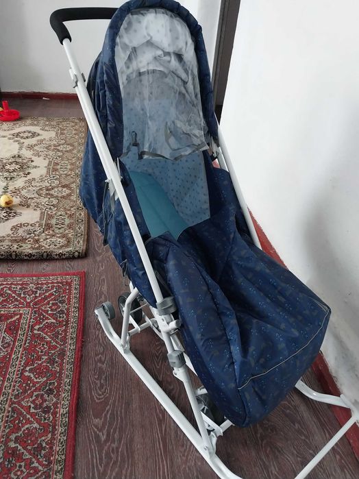 Продам санки коляска