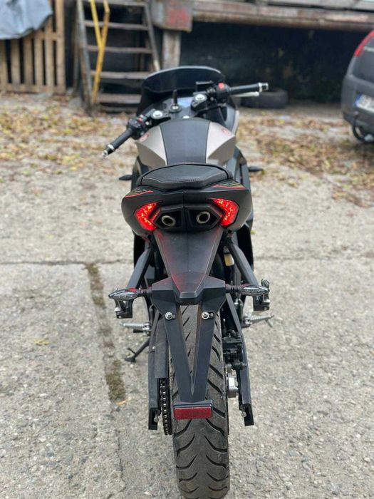 Motobi DL 125 Strada Sport