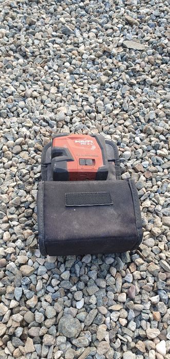 Nivela laser cu linii Hilti PM 2-L