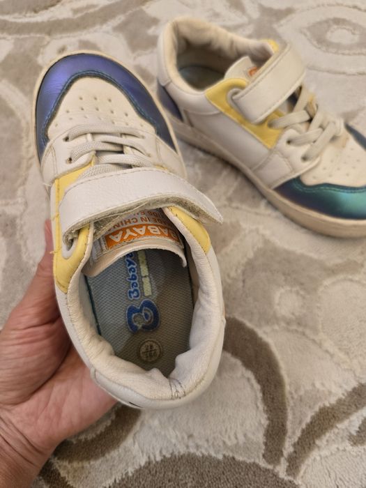 Продам обувь на девочку