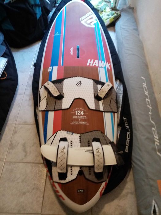 Уиндсъф дъска Fanatic Hawk 124