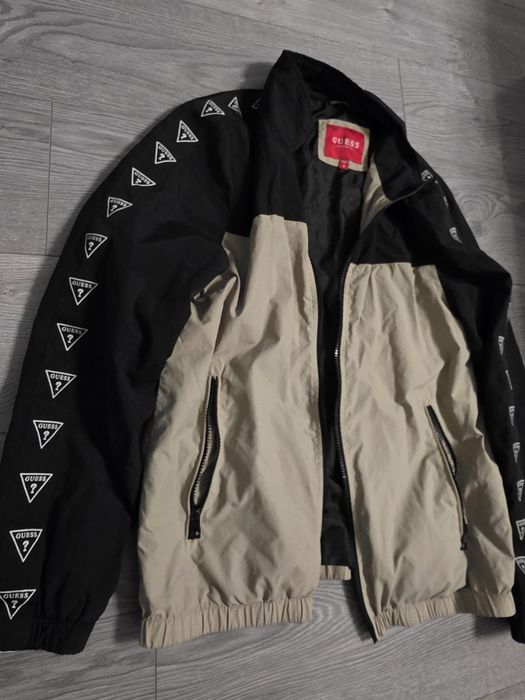 Ветровка Guess размер М