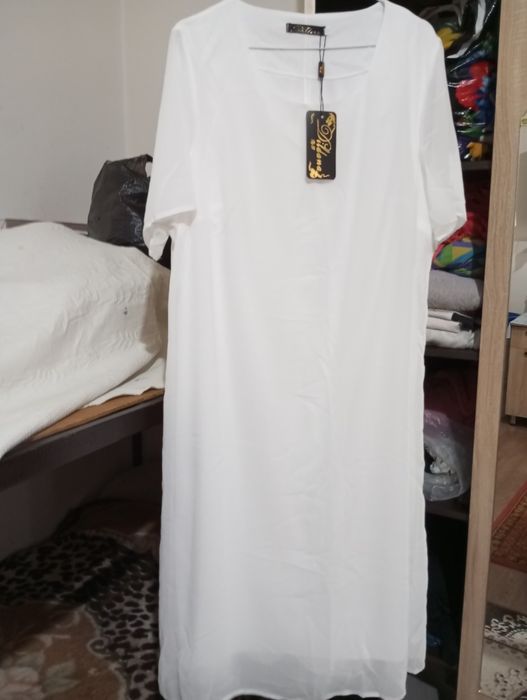 Продам платье новое