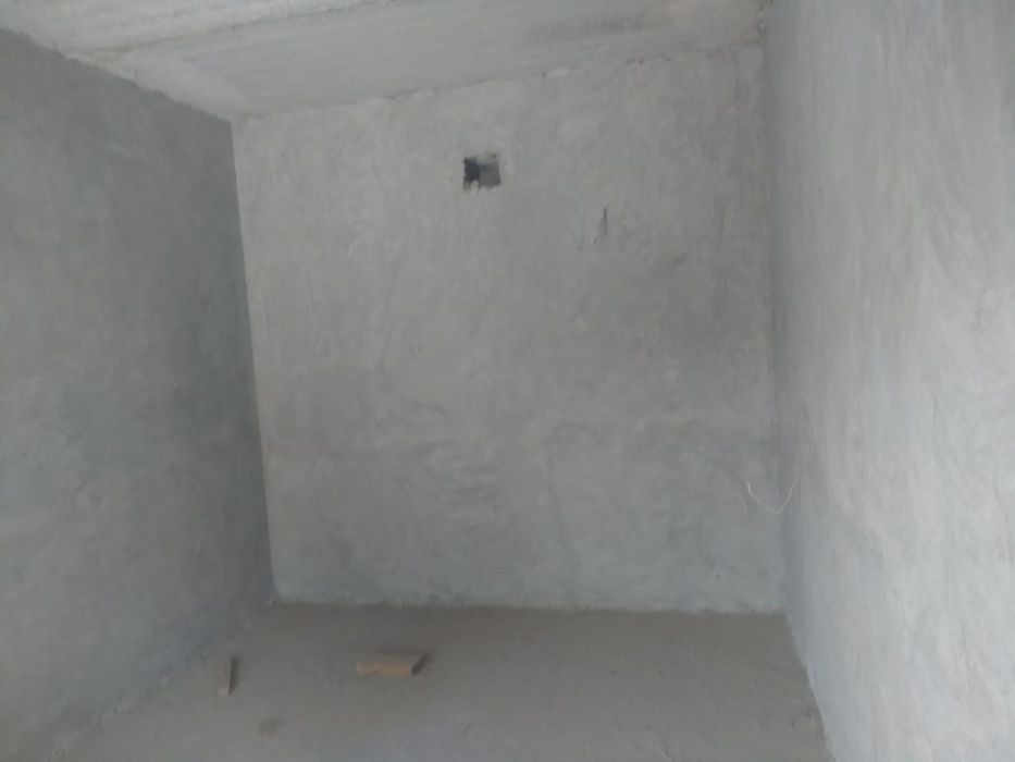 Продаёться под бизнес и участок        есть торг