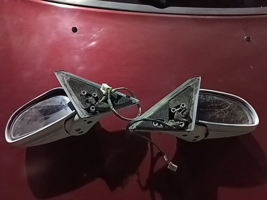 Боковые зеркала Мазда кронус