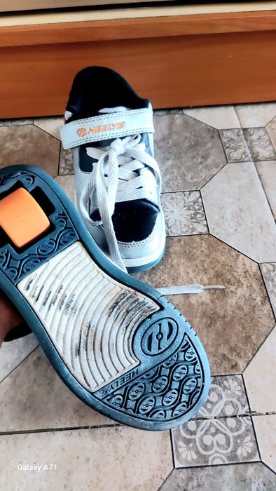 Продам бутсы фирма adidas