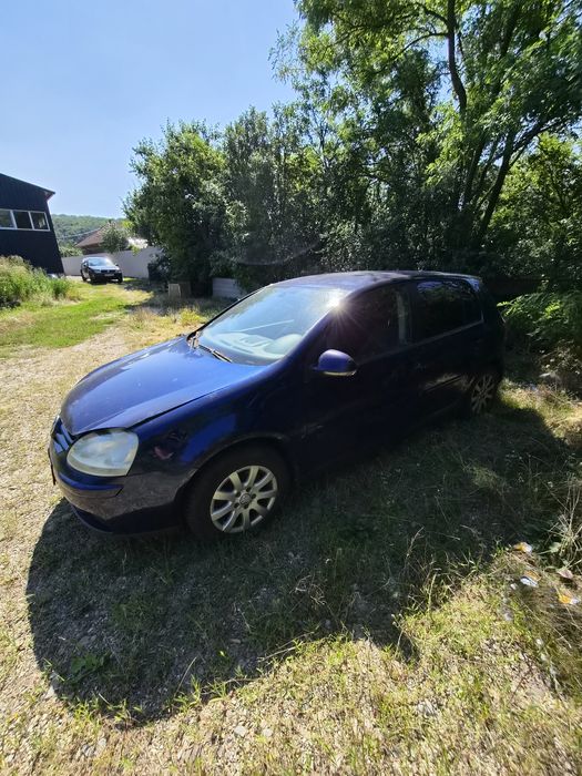 Golf 5 pentru dezmembrat
