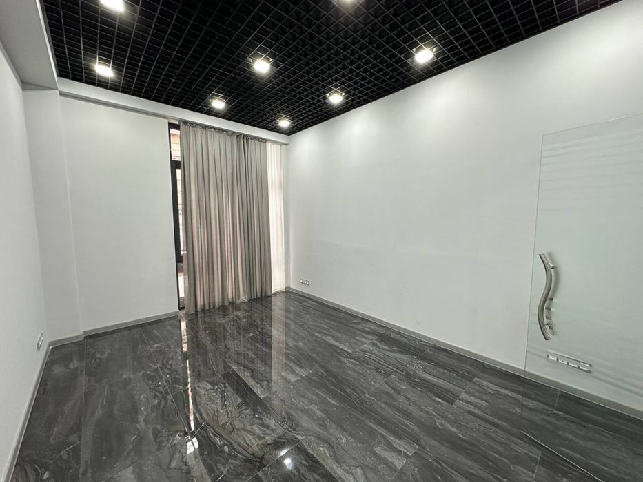 Продается нежилое помещение ц1