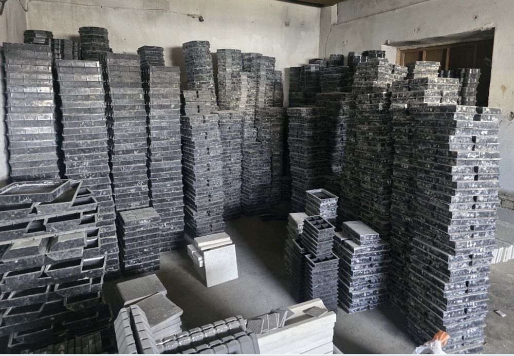 Bruschatka qoliplari sotiladi seryogayam gaplashamiz