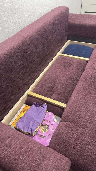 Продам диван в хорошем состояний