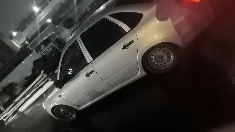 Лада Гранта 2015 год