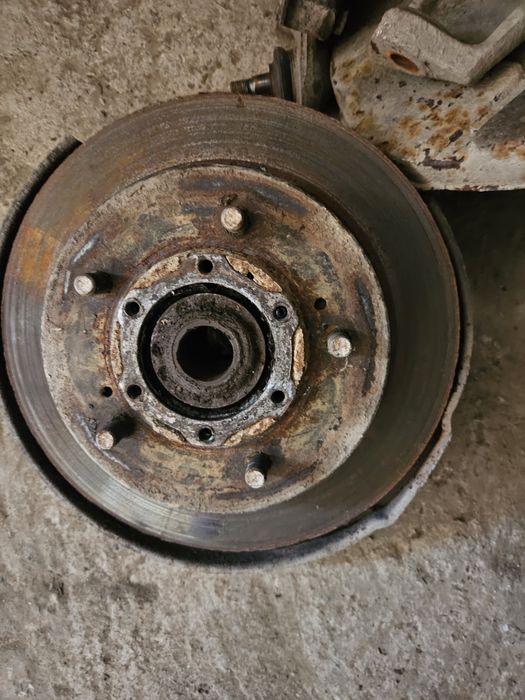Fuzeta stanga suzuki vitara primul model 1989-2000 Ramnicu Valcea