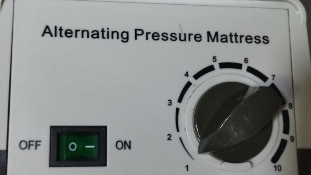 Pompa  saltea antiescare - funcțională