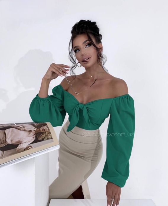 Бежевый топ, блузка