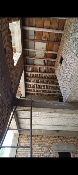 Участка 2 етаж 7 хона 6 сотих.Янгийул