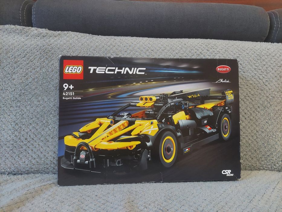 Lego tehnic Bugatti bolide 42151 (nou))