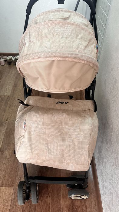 Коляска прогулочная
