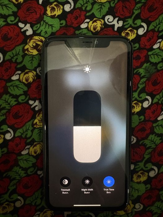 Iphone 11 64 GB Емкость 83%