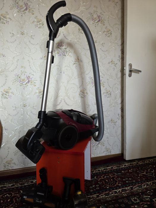 Пылесос Samsung Rembo SC885F