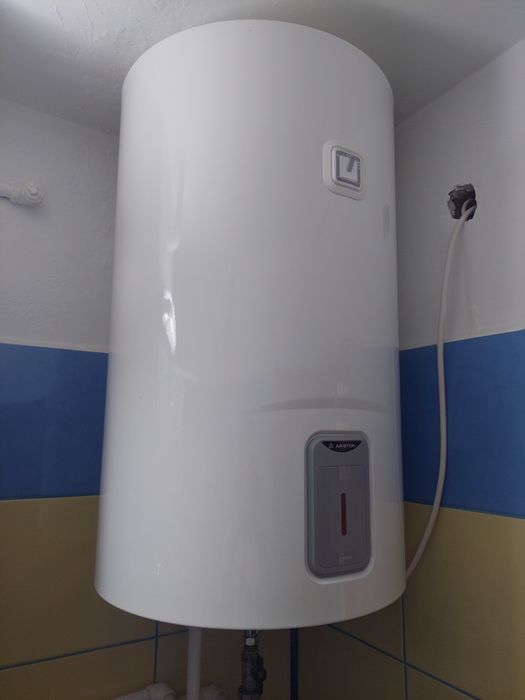 Boiler  Electric  80 litri  / Rm Sărat  /