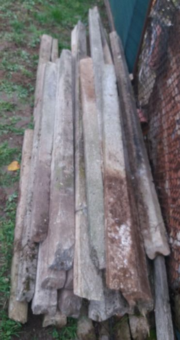 Stalpi din beton vibrat folositi